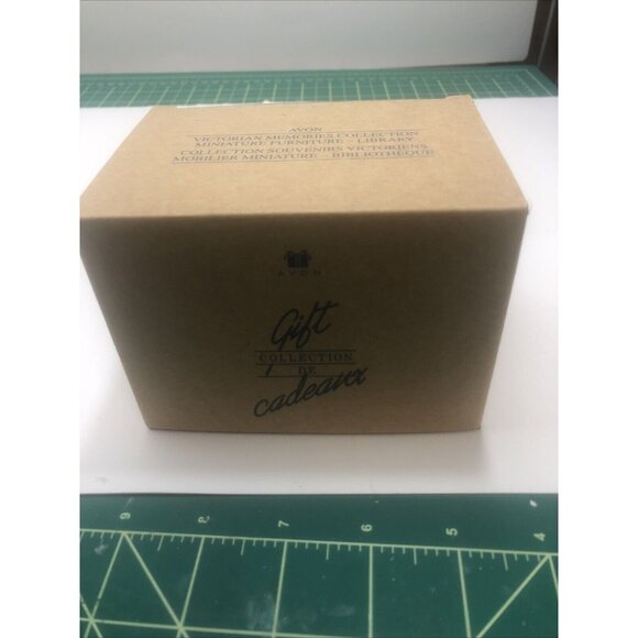 Avon Collectibles Victorian Memories Miniature Doll Furniture Library Nos - Picture 14 of 16